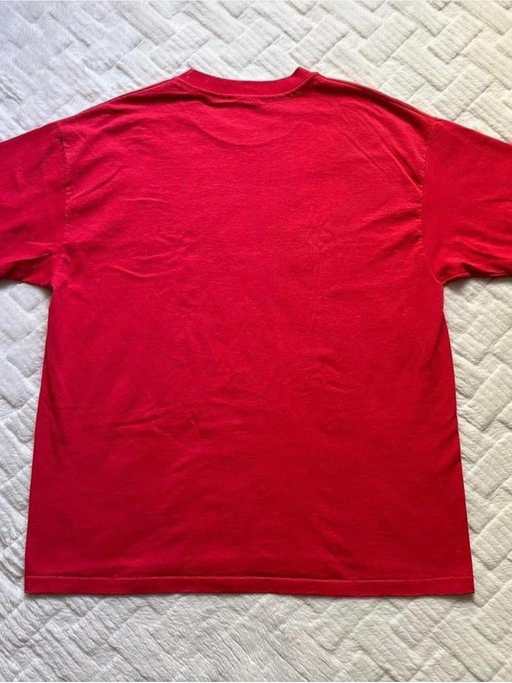 Vintage 1990s Red Fish Graphic Tee with Yellow & Pink Angelfish Design XL - Picture 5 of 7